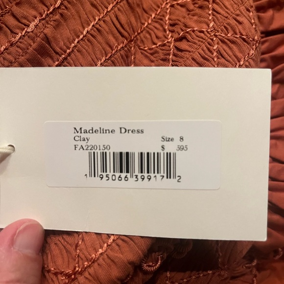 Ulla Johnson- Handmade NWT Madeline Smocked Flutter Sleeve Dress in Clay. Size 8 - Picture 5 of 6